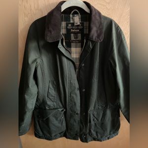 LIGHTLY WORN, LIKE NEW - Barbour - Classic Olive Beadnell Wax Jacket